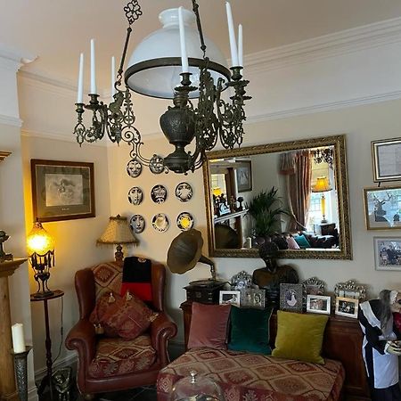 Bed and Breakfast Olivia House Porthcawl Esterno foto