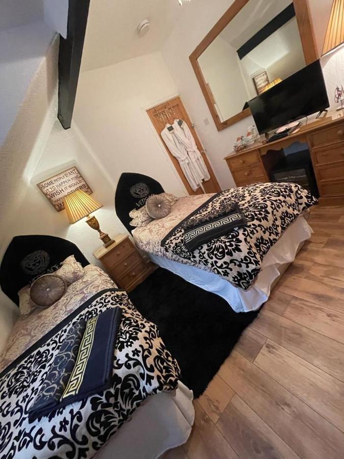 Bed and Breakfast Olivia House Porthcawl Esterno foto